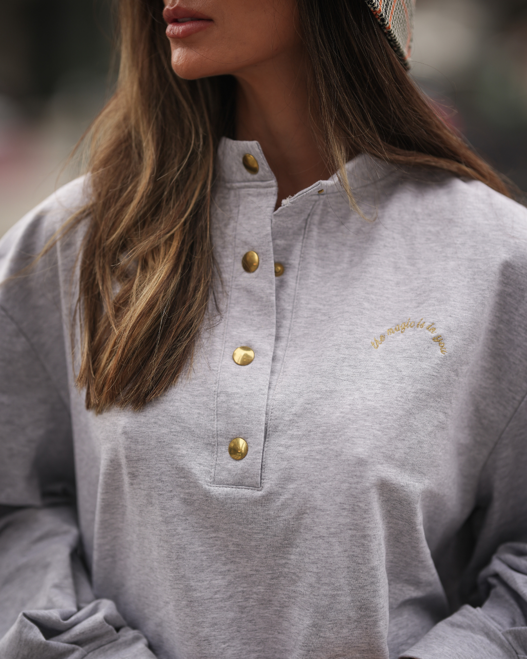 MAGIC SWEATER GREY