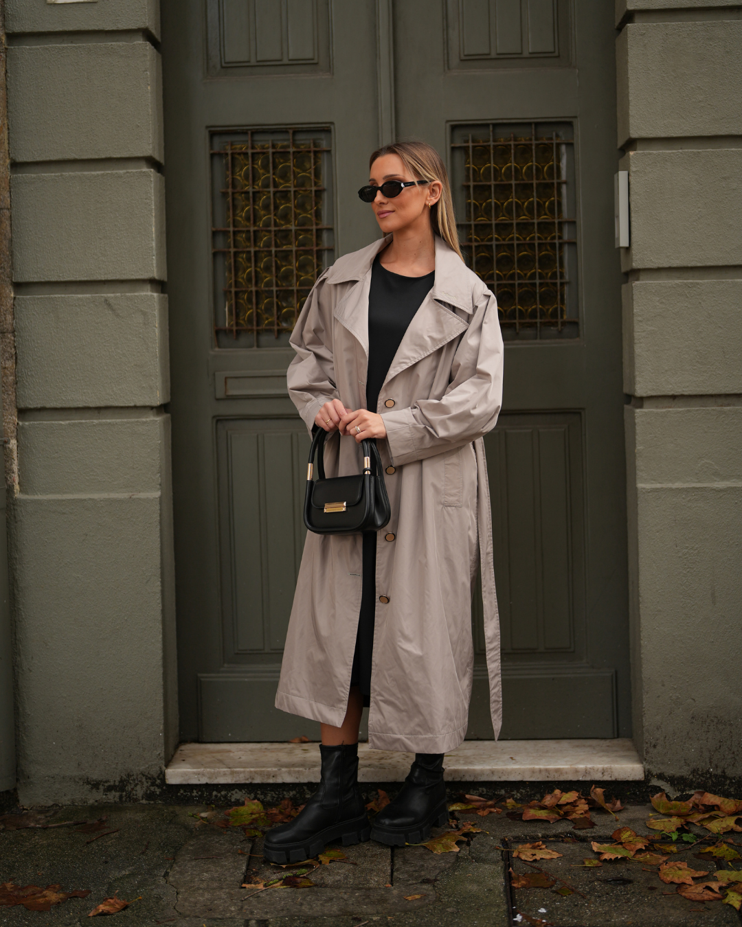BE POWERFUL TRENCH COAT