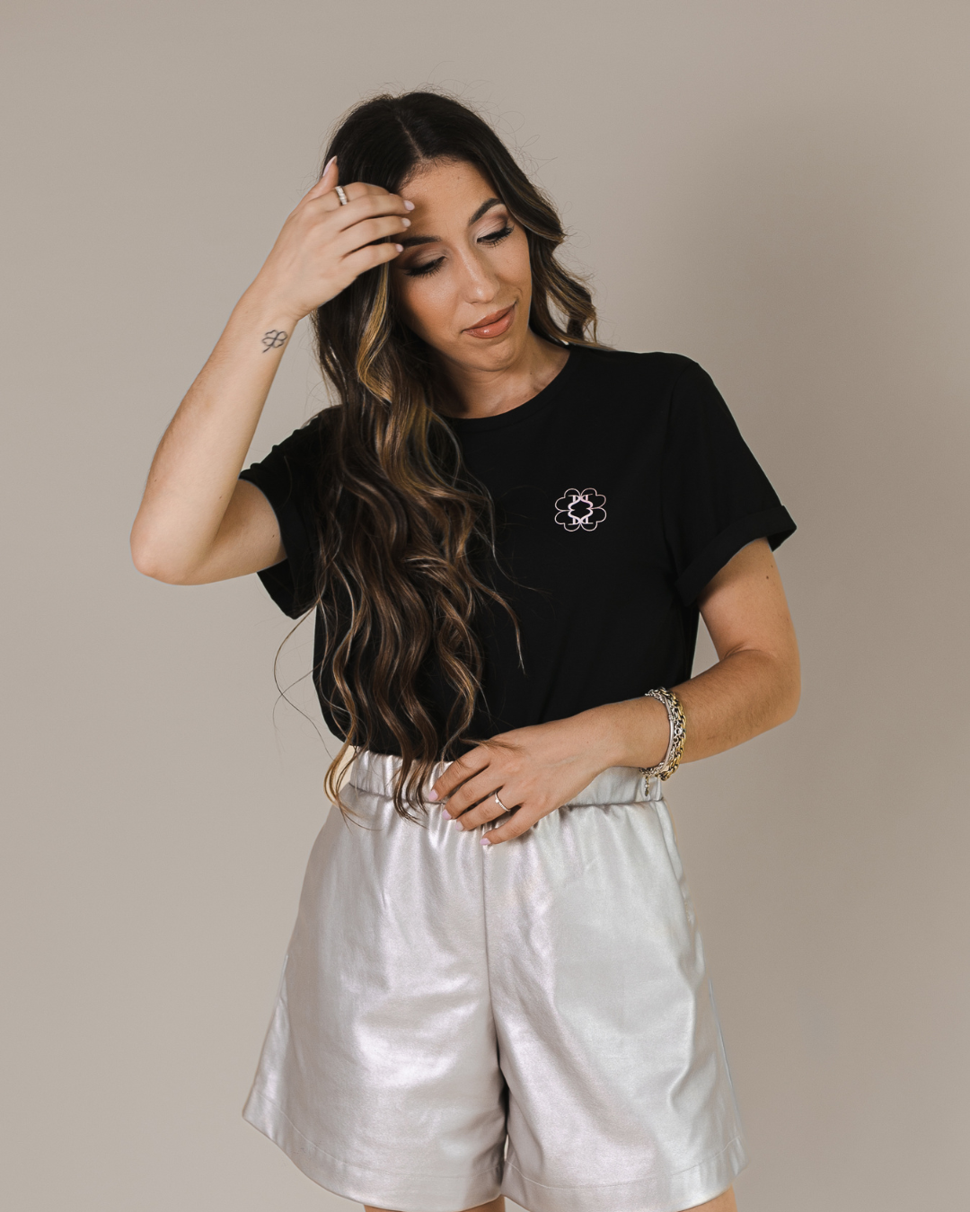 SIGNATURE GOOD LUCK T-SHEART - BLACK