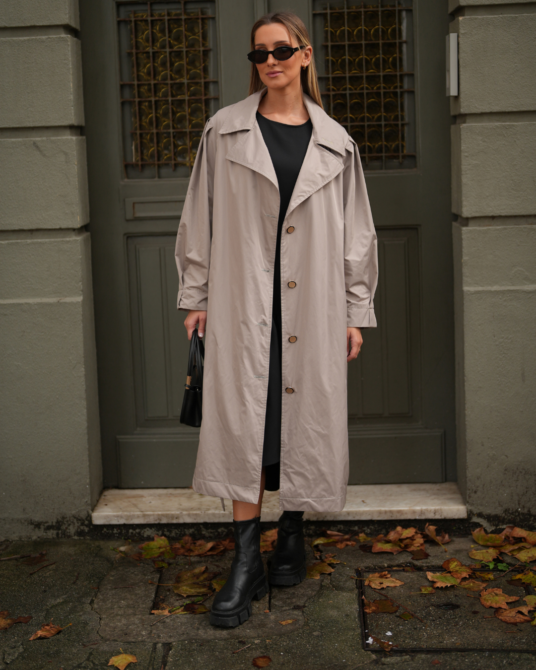 BE POWERFUL TRENCH COAT