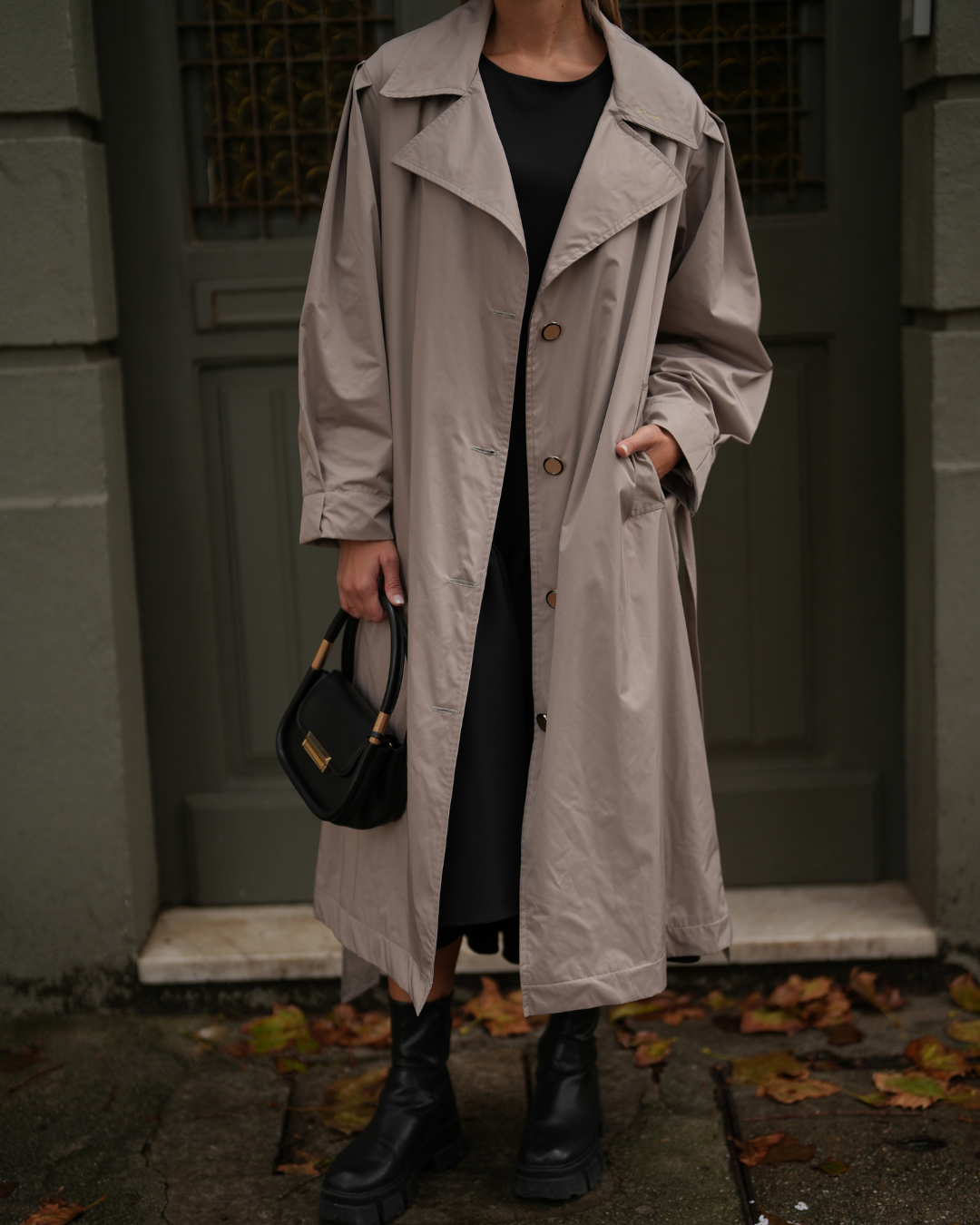 BE POWERFUL TRENCH COAT