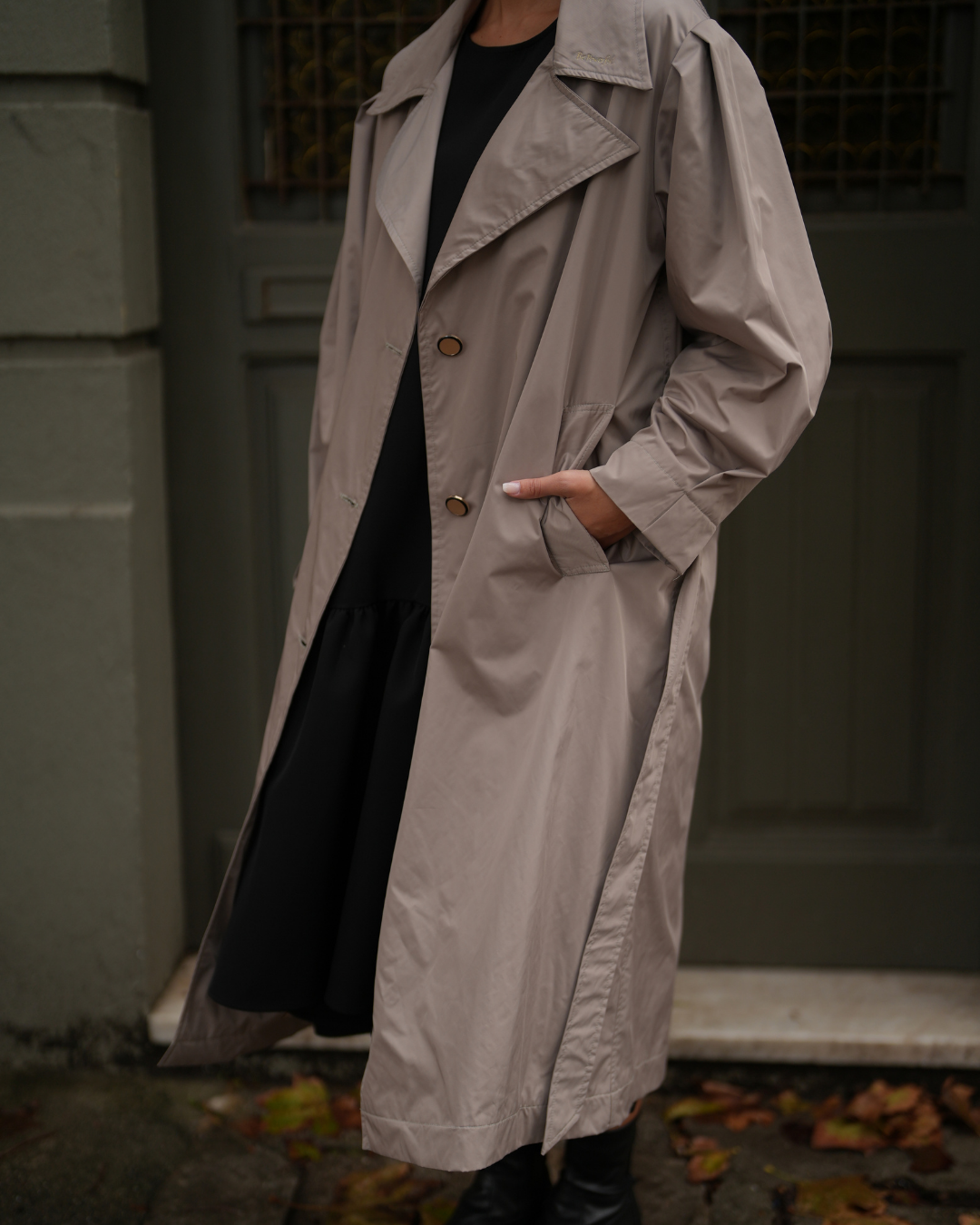 BE POWERFUL TRENCH COAT