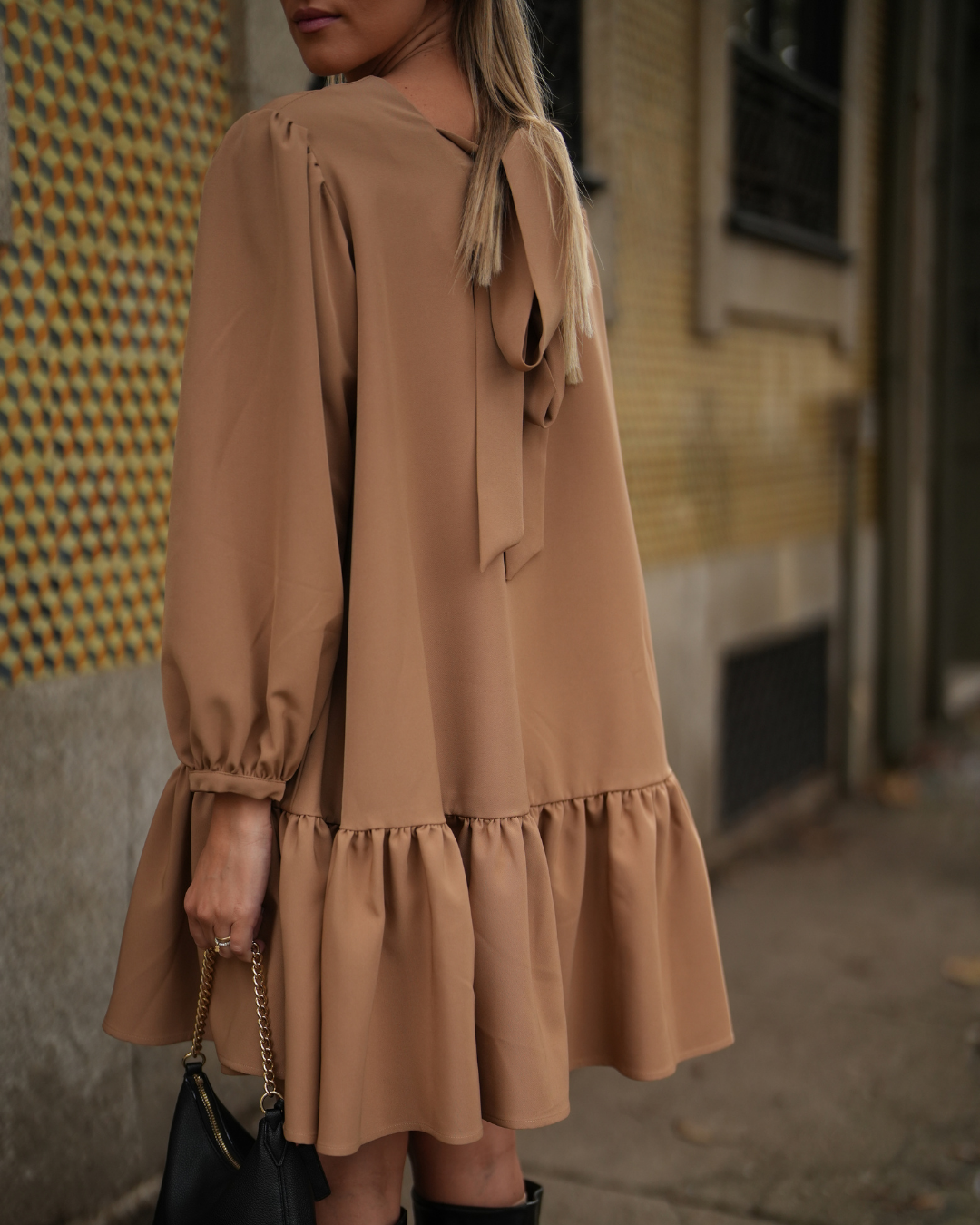 BE TRUE DRESS PEACH CARAMEL