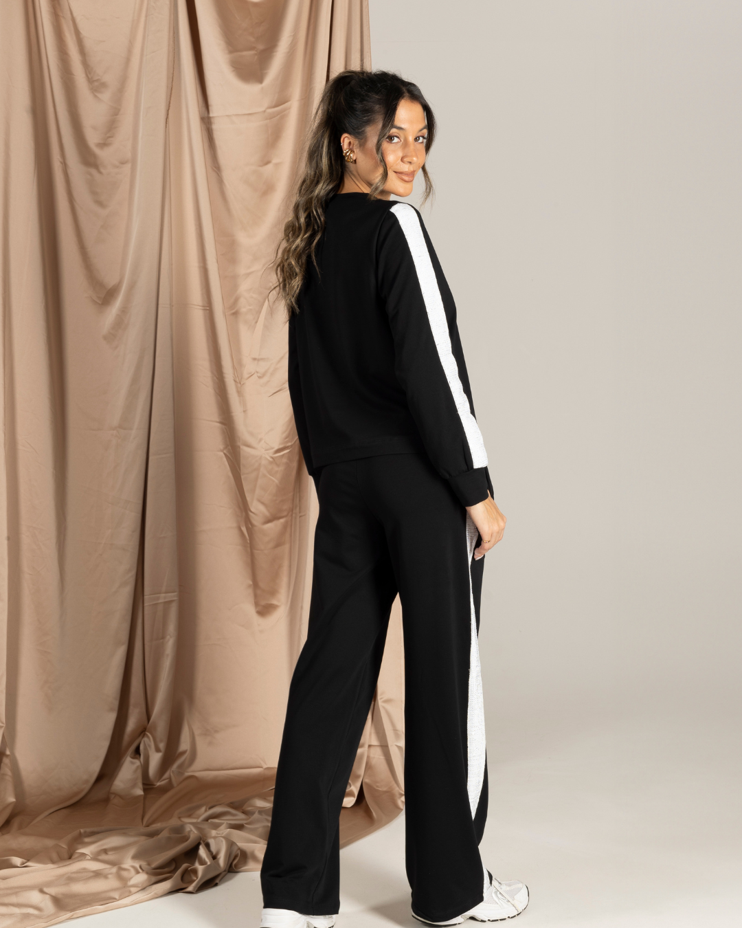 fatodetreinolantejoulaspretobranco